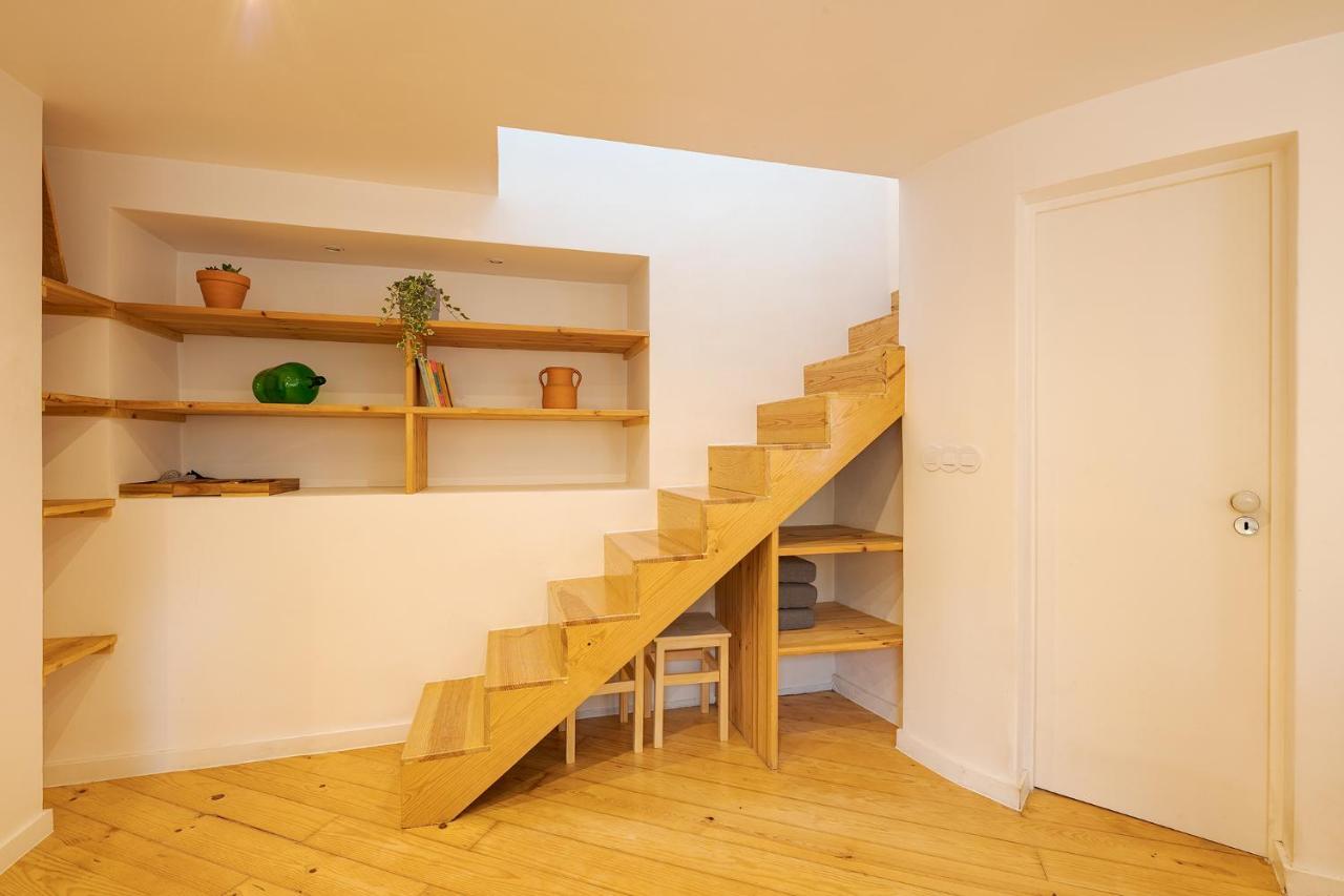 The Yellow House Spacious Duplex In Prazeres District Lisboa 外观 照片